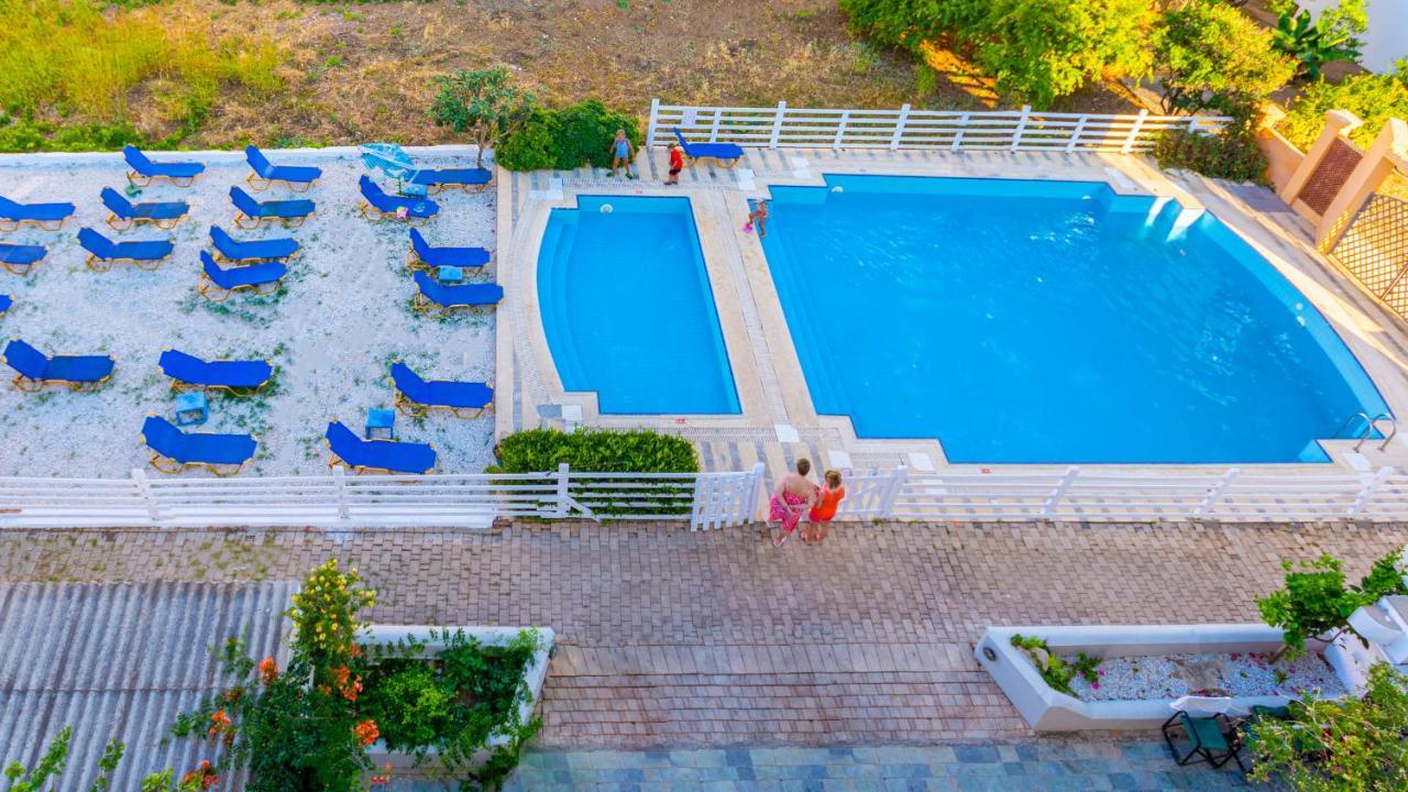 Athina Inn 헐소니소스 외부 사진